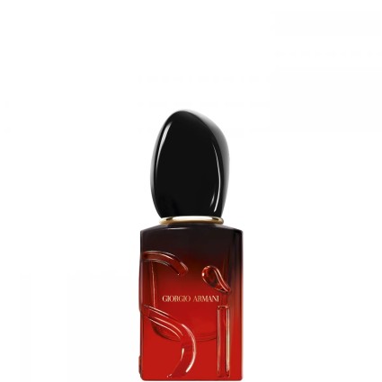 "Armani Sì Passione EDP Intense: A bold, captivating floral for passionate women."