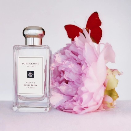 "Jo Malone Peony & Blush Suede: Flirty, fruity, floral, soft."