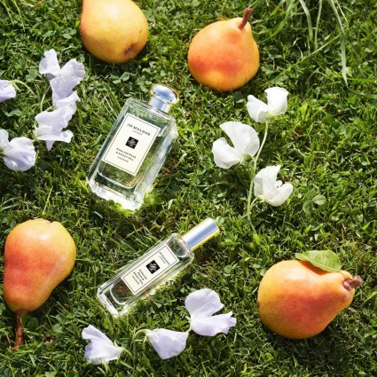 "Jo Malone English Pear & Sweet Pea: Delicate, fruity, floral."