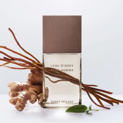 "Issey Miyake L'Eau pour Homme Vetiver: Earthy, woody, fresh."