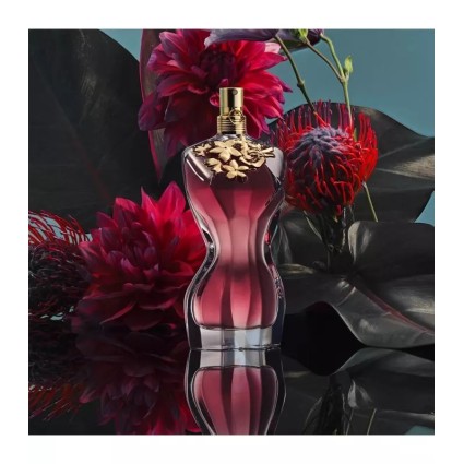 "JPG La Belle: A seductive, vanilla, pear, oriental gourmand."