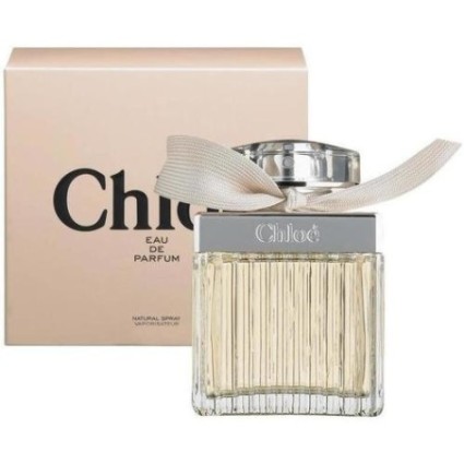"Chloé Signature: A fresh, clean, rose, peony, classic floral."