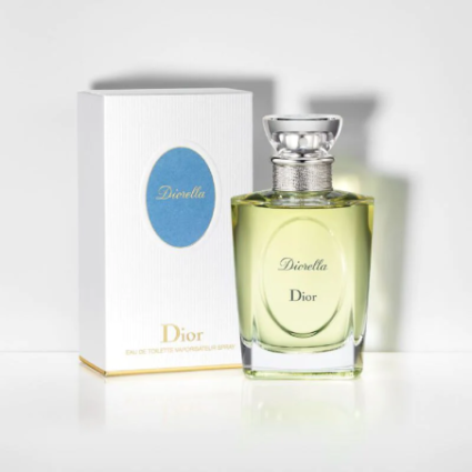 "Dior Diorella: A fresh, citrus, floral, green, unique chypre."