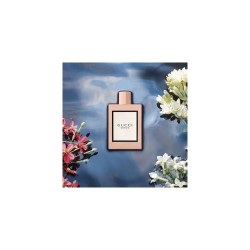 "The original Gucci Bloom Eau de Parfum features a unique blend of Tuberose, Jasmine Buds, and the rare Rangoon Creeper, creatin