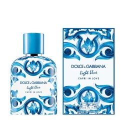 "This woody aromatic composition offers a unique blend of vibrant freshness and profound sensuality, perfect for the man who emb