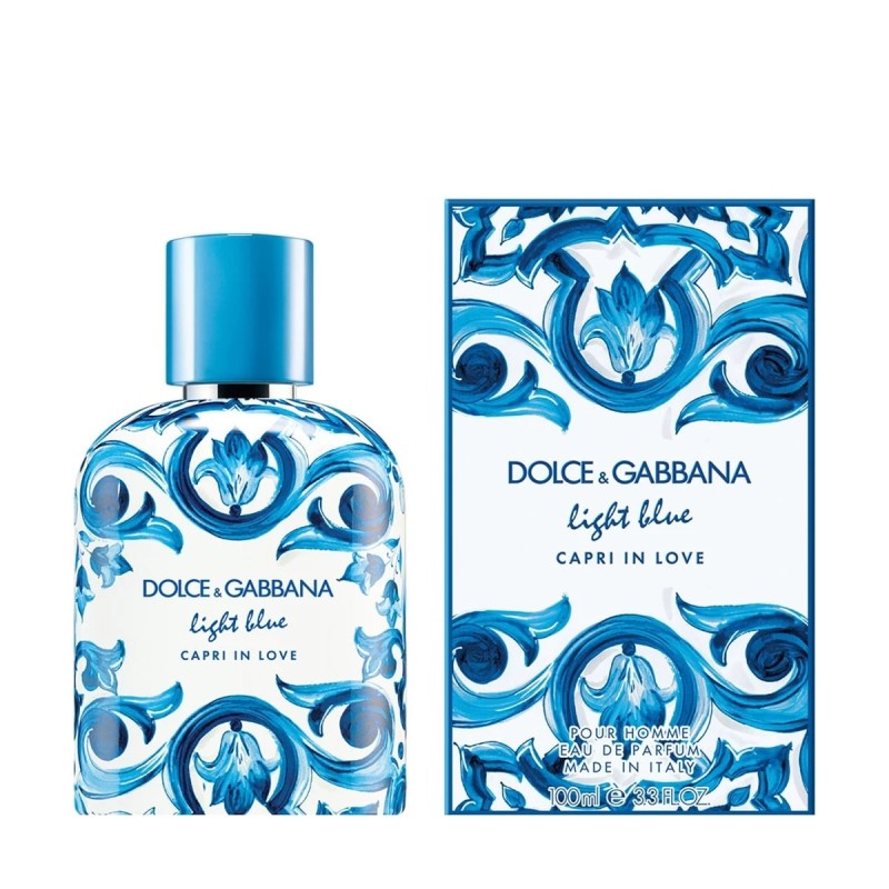 "This woody aromatic composition offers a unique blend of vibrant freshness and profound sensuality, perfect for the man who emb "This woody aromatic composition offers a unique blend of vibrant freshness and profound sensuality, perfect for the man who emb
