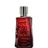D RED expresses the contrast of the clean freshness of lavender enhanced by sparkling grapefruit, to the warm and sensual notes