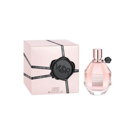 "Viktor & Rolf Flowerbomb: A sweet, floral, patchouli, gourmand."