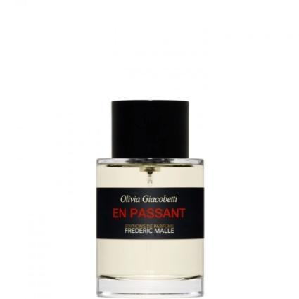 "Frédéric Malle En Passant: A delicate, fresh, and airy lilac floral fragrance."