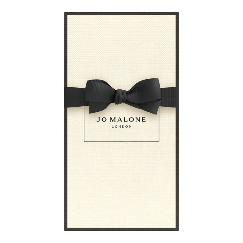 "Jo Malone English Pear & Freesia: Fresh, fruity, floral, sweet." "Jo Malone English Pear & Freesia: Fresh, fruity, floral, sweet."