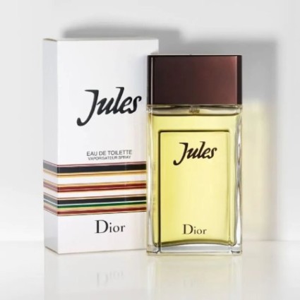 "Dior Jules: A classic, leathery, green, animalic fougère."