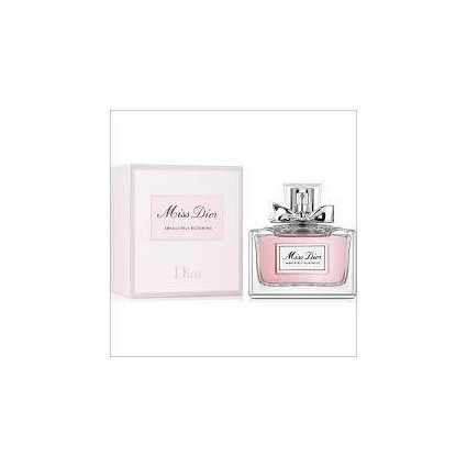 "Dior Miss Dior: A fresh, floral, chypre, iconic, elegant."