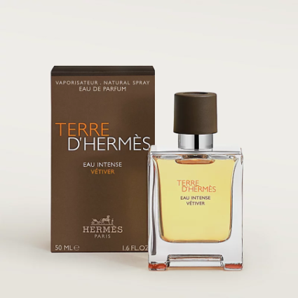 "Hermès Terre d'Hermès Vetiver: A strong, earthy, woody vetiver."